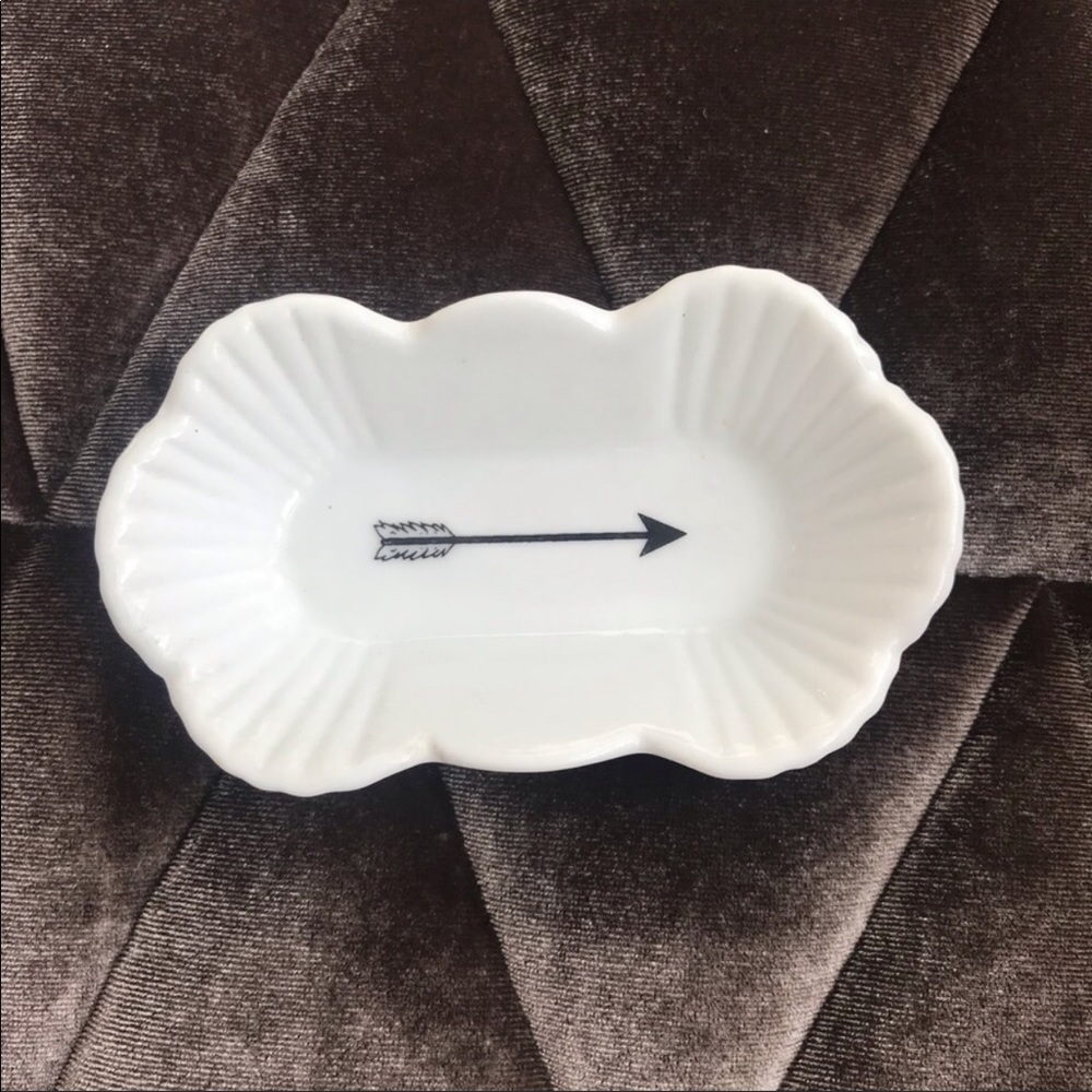 Rosanna Sweet Nothings Dish Arrow
